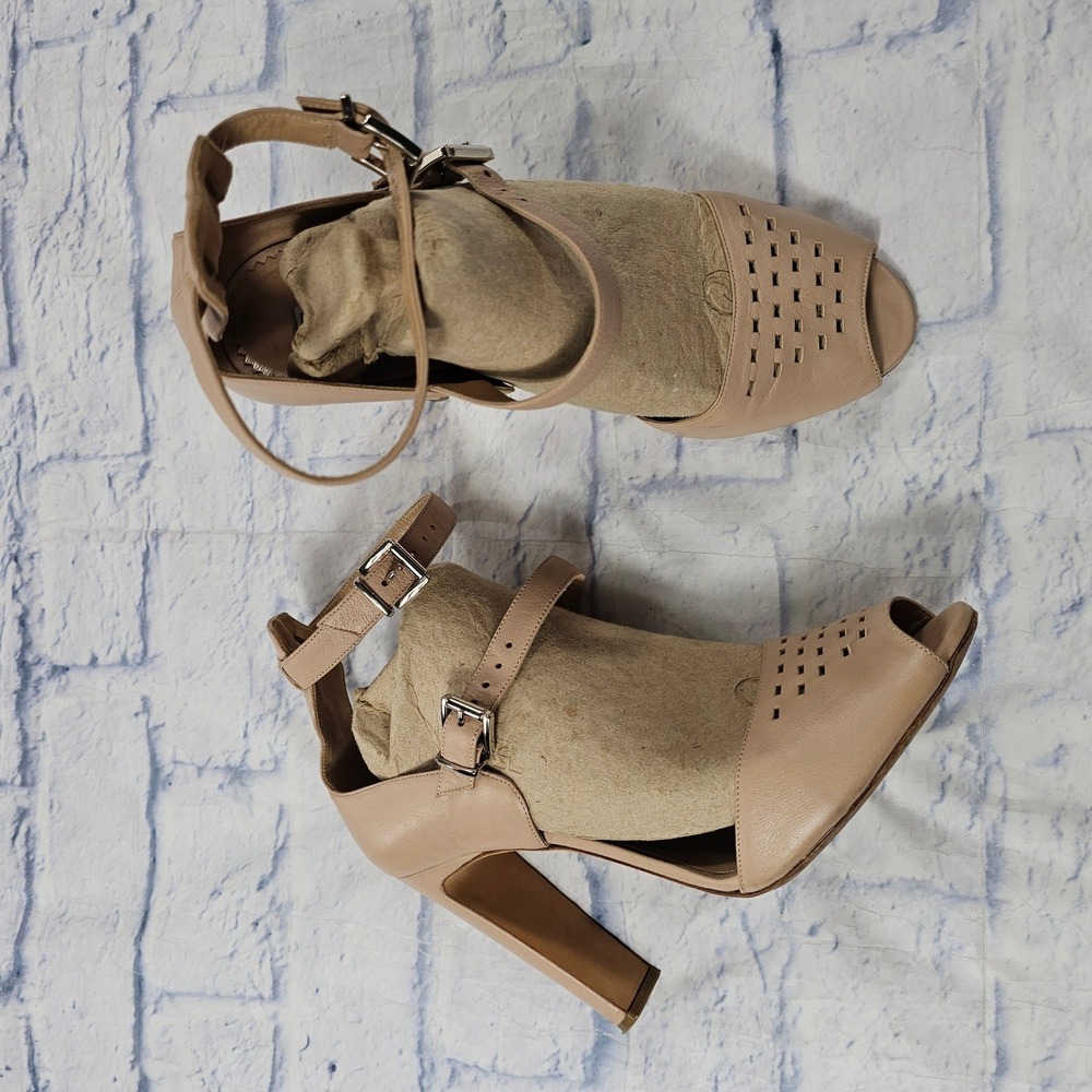 Emporio Armani Block Heel Sandals WOMENS 39 Nude Leather Laser Cut Buckle Italy